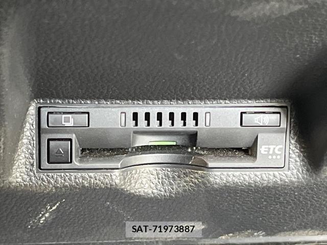 Toyota YARIS 2023-08 8373160-5