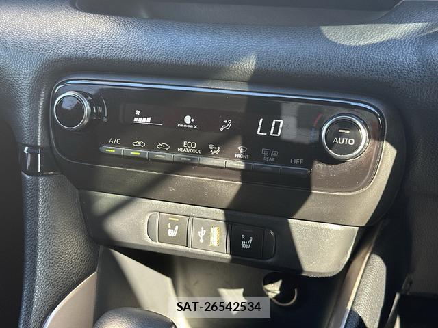 Toyota YARIS 2021-08 8373200-5