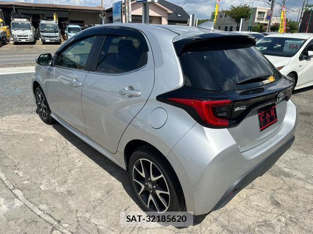 Toyota YARIS 2020-06 8373515-17