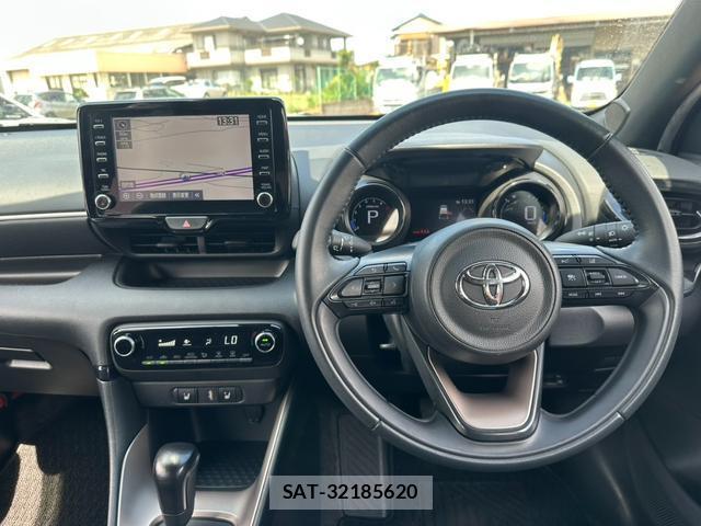 Toyota YARIS 2020-06 8373515-2