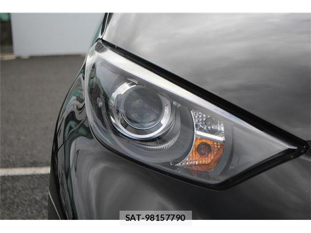 Toyota YARIS 2025-01 8373535-11