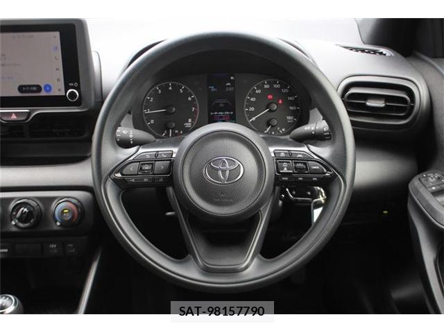 Toyota YARIS 2025-01 8373535-15