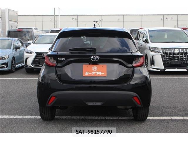 Toyota YARIS 2025-01 8373535-8