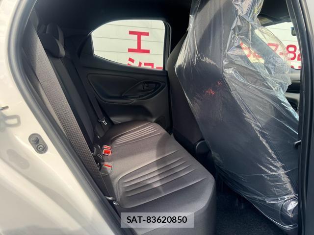 Toyota YARIS 2026-07 8373735-10