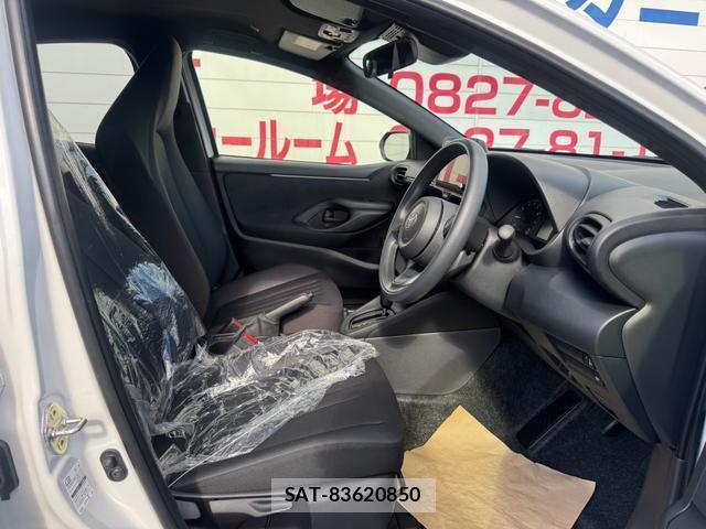Toyota YARIS 2026-07 8373735-7
