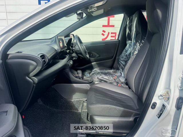 Toyota YARIS 2026-07 8373735-8