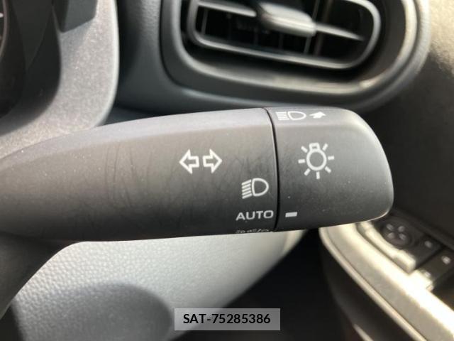 Toyota YARIS 2025-02 8374139-14