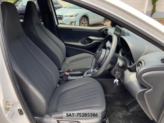 Toyota YARIS 2025-02 8374139-3