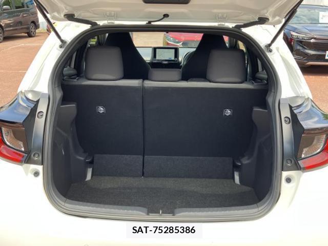 Toyota YARIS 2025-02 8374139-7