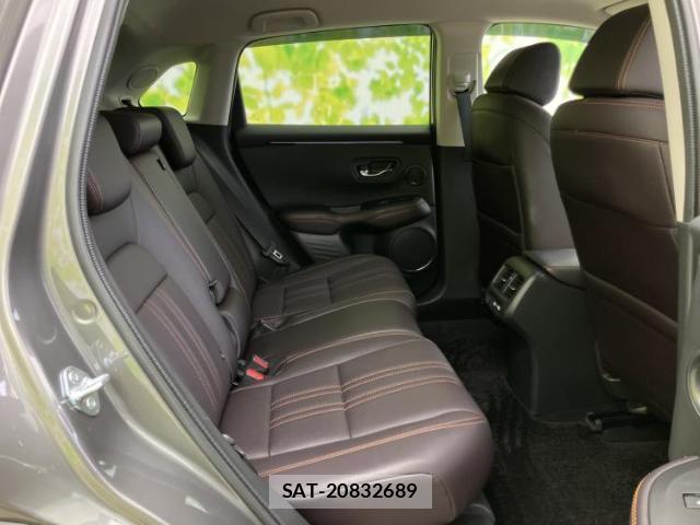 Honda ZR-V 2023-08 8374075-4