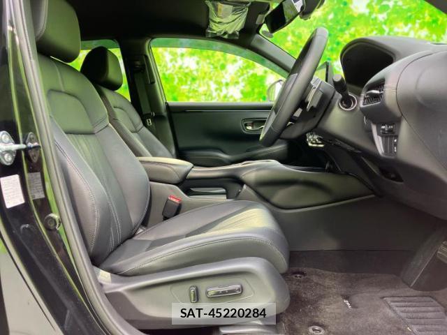 Honda ZR-V 2025-01 8374176-3