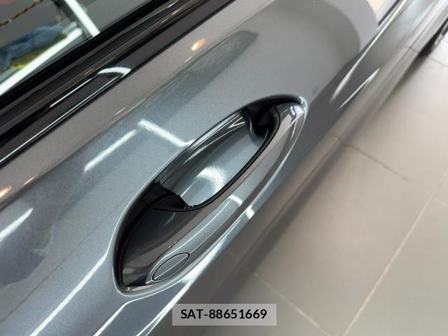 Bmw 1 SERIES 2021-01 8379210-17