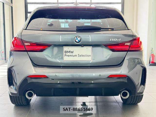 Bmw 1 SERIES 2021-01 8379210-7