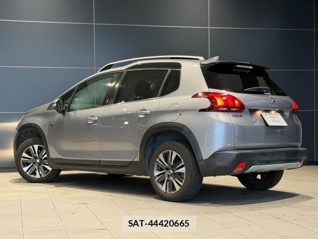 Peugeot 2008 2020-06 8380107-2