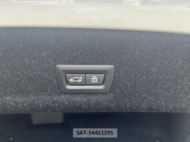 Bmw 3 SERIES 2019-07 8378677-16