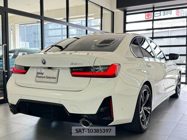 Bmw 3 SERIES 2023-02 8379211-10