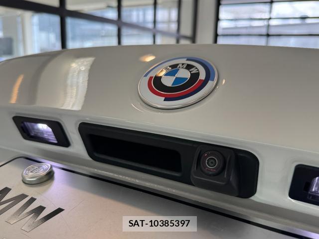 Bmw 3 SERIES 2023-02 8379211-16