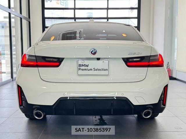 Bmw 3 SERIES 2023-02 8379211-7