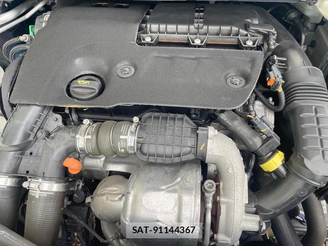 Peugeot 308 2017-07 8379558-17