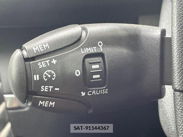 Peugeot 308 2017-07 8379558-3