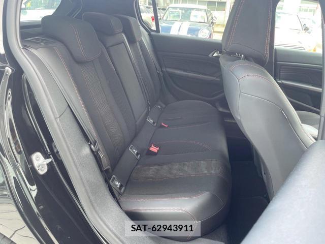 Peugeot 308 2020-05 8379559-9
