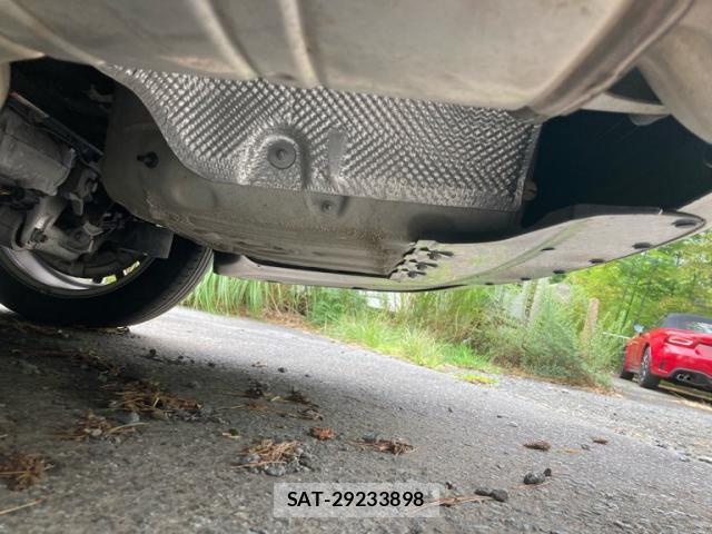 Bmw 5 SERIES 2015-01 8379051-3