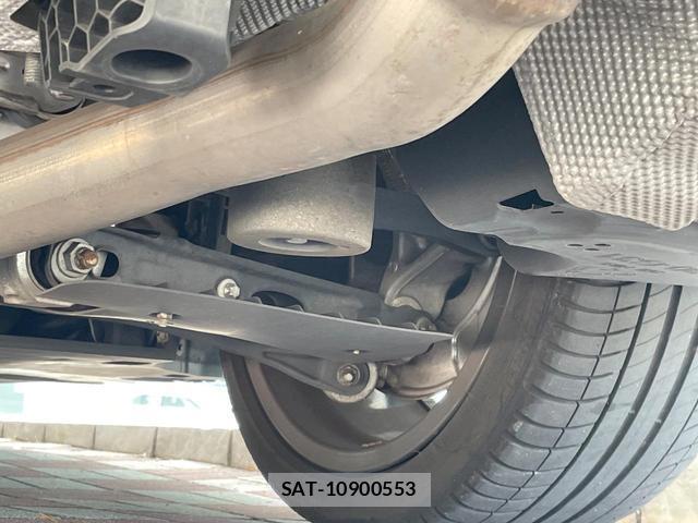Bmw 5 SERIES 2018-03 8379556-19