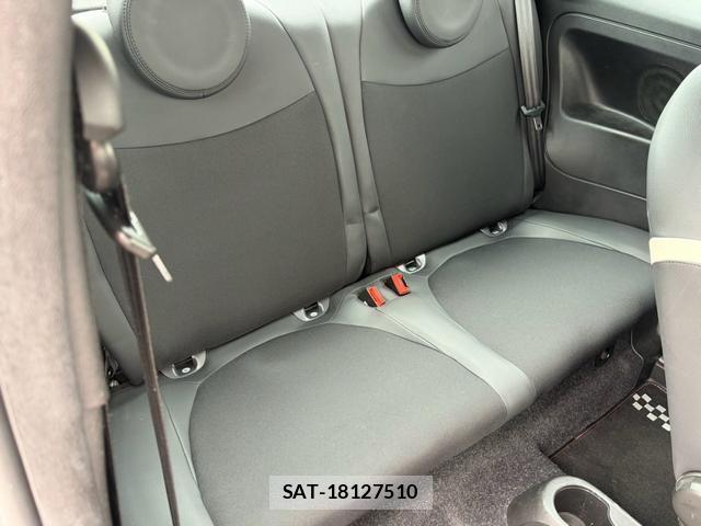 Fiat 500 2018-12 8379512-9