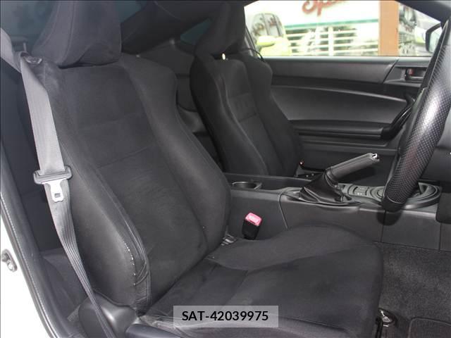 Toyota 86 2015-07 8378968-17