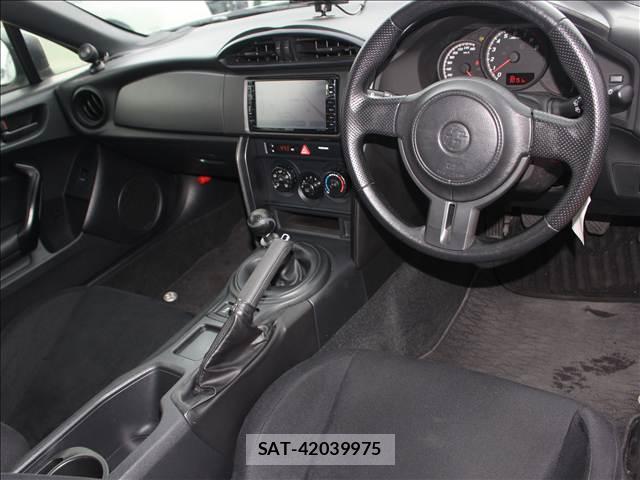 Toyota 86 2015-07 8378968-2