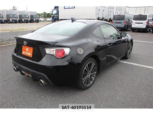 Toyota 86 2012-06 8379675-15