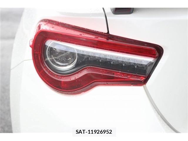 Toyota 86 2017-10 8379724-13