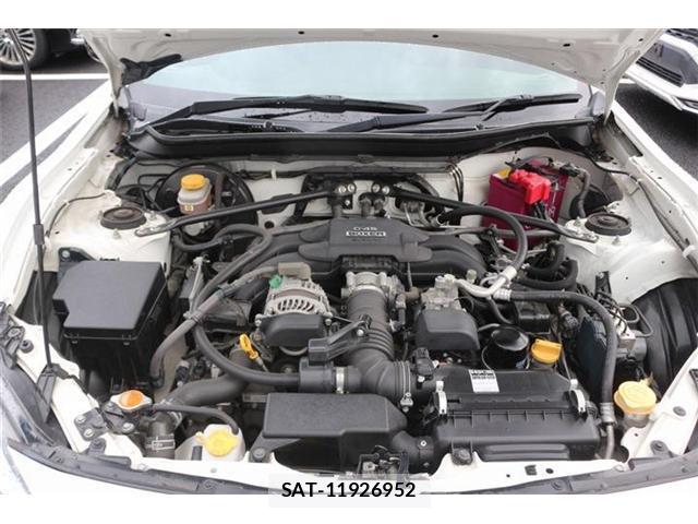 Toyota 86 2017-10 8379724-19