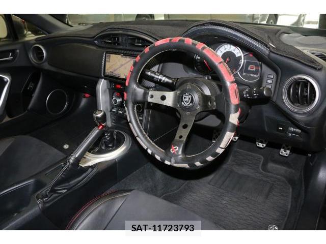 Toyota 86 2017-07 8379946-2