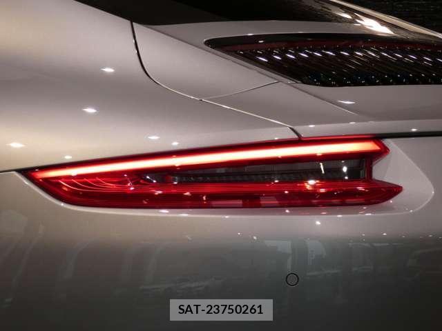 Porsche 911 2019-03 8379514-3