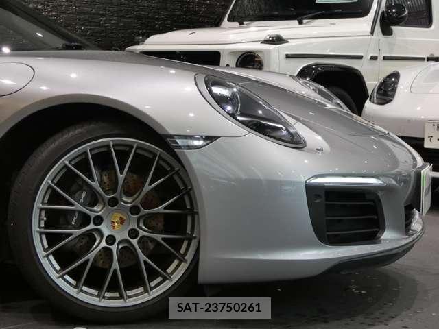 Porsche 911 2019-03 8379514-4