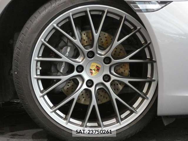 Porsche 911 2019-03 8379514-5