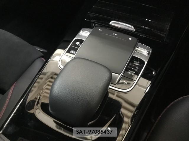 Mercedes Benz A-CLASS 2020-02 8379552-15