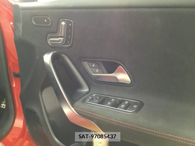 Mercedes Benz A-CLASS 2020-02 8379552-18