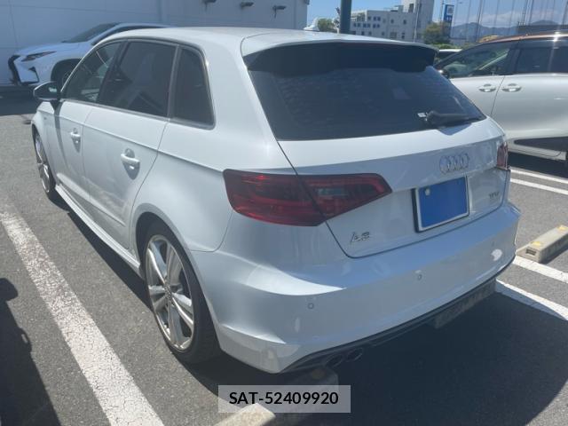 Audi E-TRON 2016-06 8378949-1