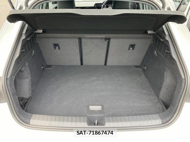 Audi A3 2025-08 8379637-16