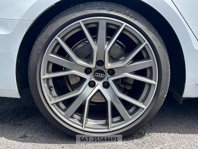 Audi A4 2024-09 8379646-12