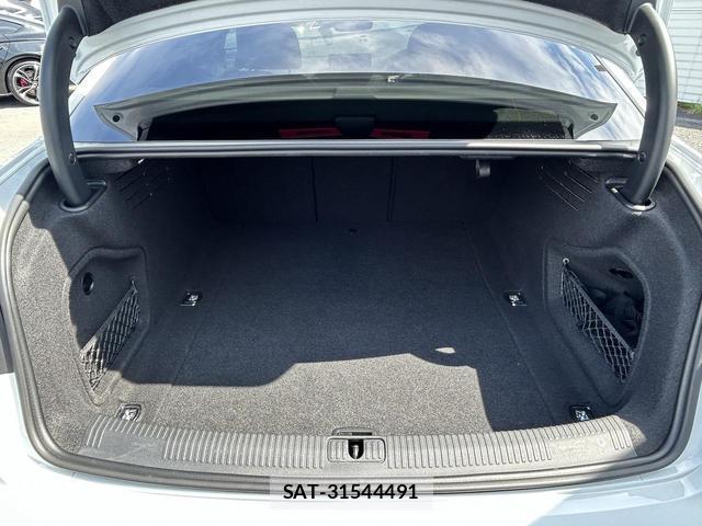 Audi A4 2024-09 8379646-15