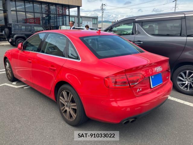 Audi A4 2009-09 8379874-13