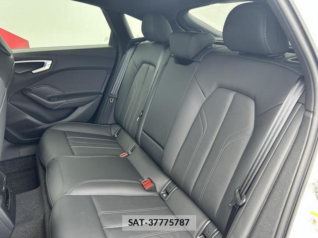 Audi A5 2025-12 8379642-15