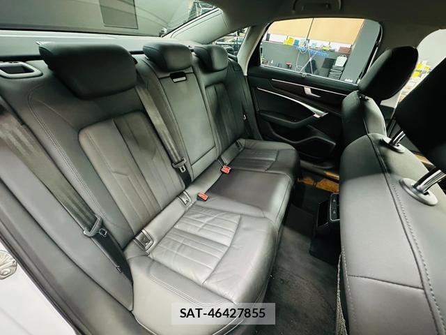 Audi A6 2019-03 8379990-12