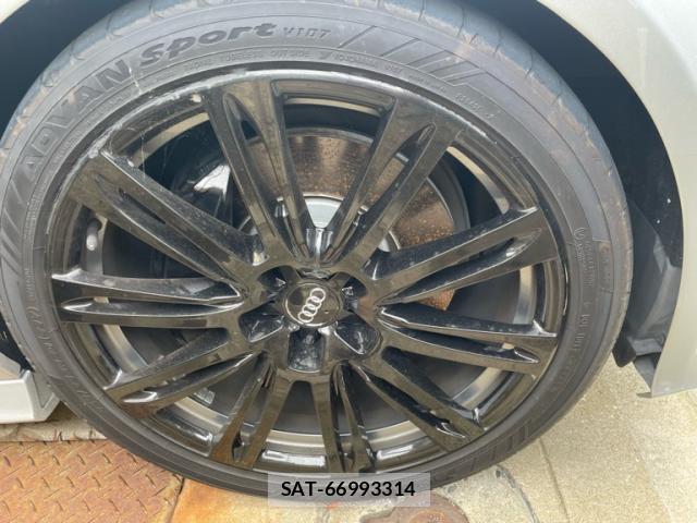 Audi A7 2012-02 8378991-12