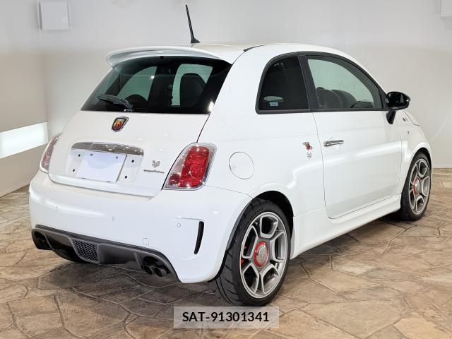 Abarth 595 2014-08 8379540-2