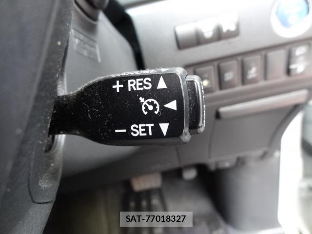 Toyota ALPHARD HYBRID 2012-03 8379470-7