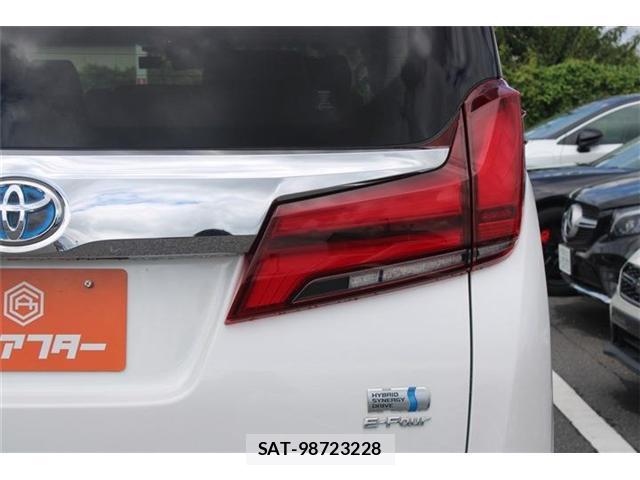 Toyota ALPHARD HYBRID 2021-06 8379693-12